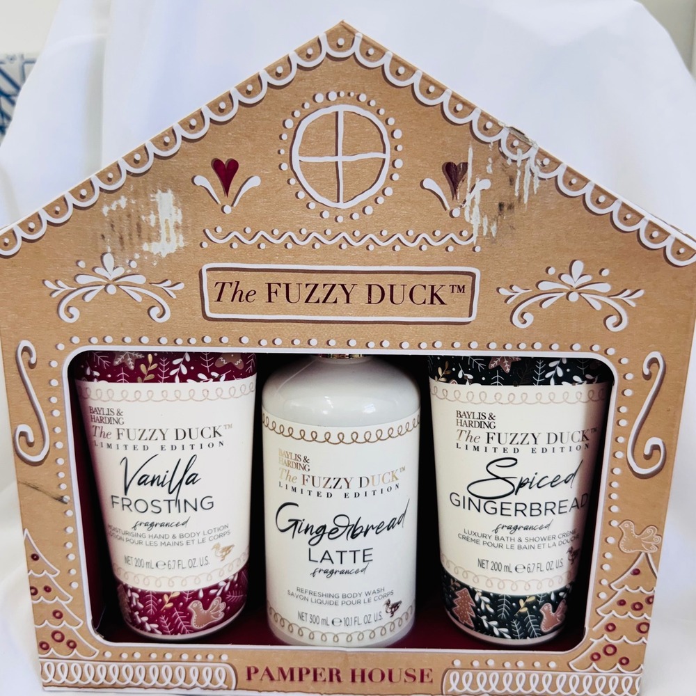 Baylis Harding Fuzzy Duck Gift Set Gingerbread Vanilla Holiday Bath Set NIB